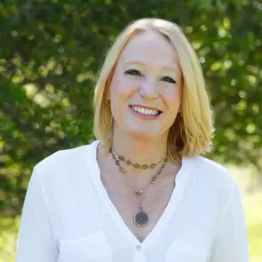 Tracey Broadman, Mill Valley, Real Estate Agent